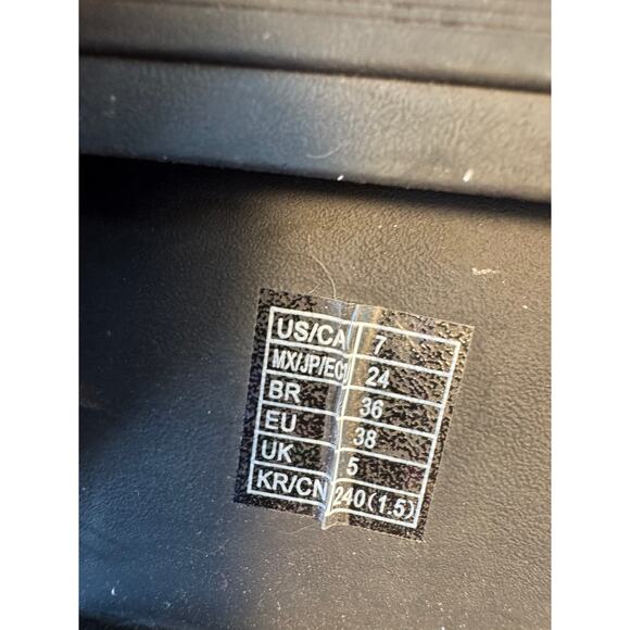 Forever Young White Combat Boots Size 7 | Faux Leather Zip & Lace - Picture 7 of 7